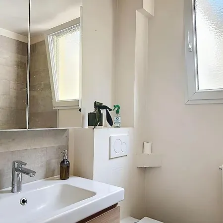 17e, Square Des Epinettes, Ligne 14 Paris